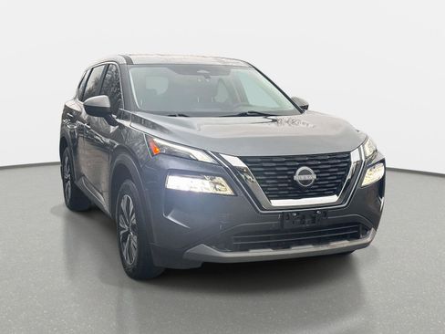 Certified 2023 Nissan Rogue SV image 3