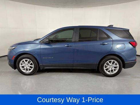 Used 2024 Chevrolet Equinox LS w/ Driver Confidence II Package FWD image 6