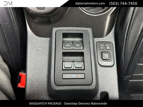 Used 2022 Ford Bronco Big Bend w/ Sasquatch Package image 32