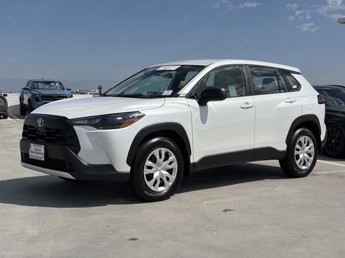Certified 2026 Toyota Corolla Cross L FWD image 5