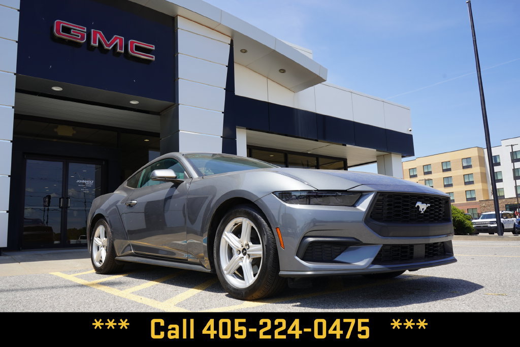 Used 2026 Ford Mustang Premium RWD image 2