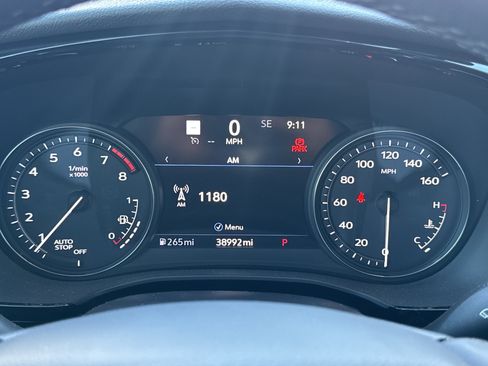 Used 2023 Cadillac XT6 Premium Luxury w/ Technology Package image 13