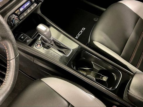 Used 2023 Nissan Kicks SR w/ SR Premium Package image 19