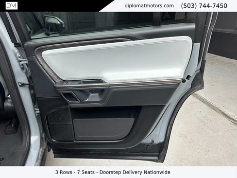 Used 2023 Rivian R1S Adventure image 27