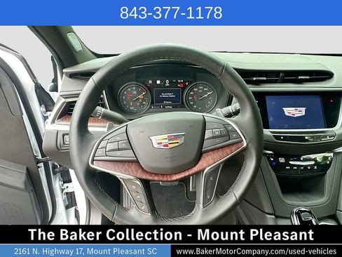 Used 2026 Cadillac XT5 Sportv w/ LPO, Onyx Lite Package AWD/4WD image 11