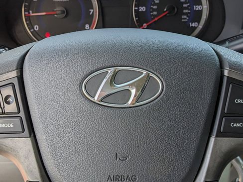 Used 2017 Hyundai Accent Value Edition image 38