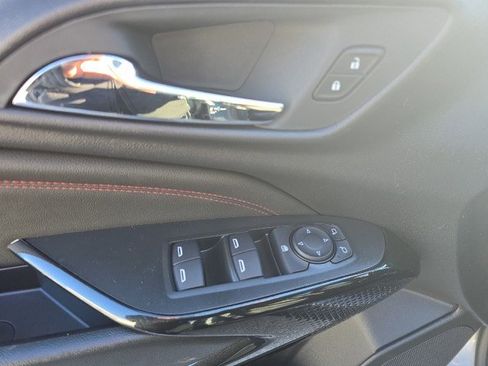 New 2026 Chevrolet Trax RS w/ Sunroof Package image 23