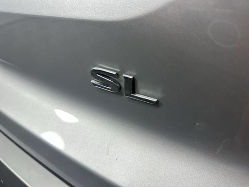 Used 2025 Nissan Pathfinder SL FWD image 24