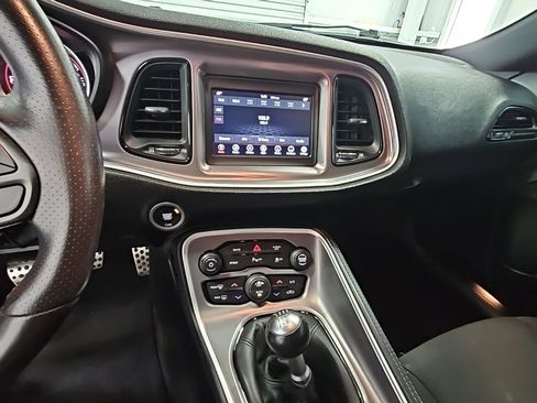 Used 2022 Dodge Challenger R/T image 13