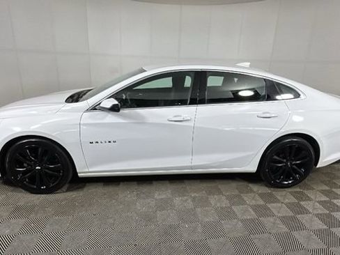 Used 2023 Chevrolet Malibu LT w/ Sport Edition FWD image 6