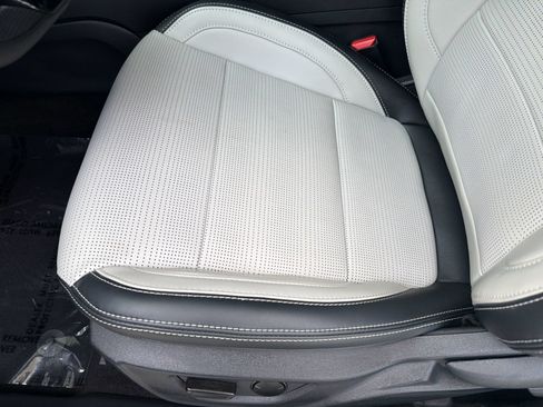 Used 2025 Ford Mustang GT Premium RWD image 13