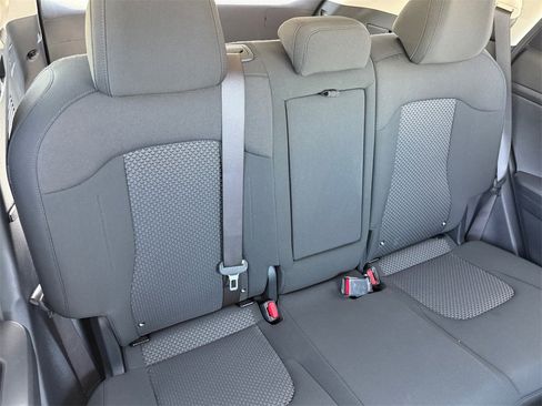 New 2025 Kia Sportage LX image 16