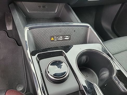 Used 2026 Chevrolet Equinox RS w/ Safety and Technology Package FWD image 19