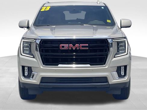 Used 2023 GMC Yukon SLE AWD/4WD image 9