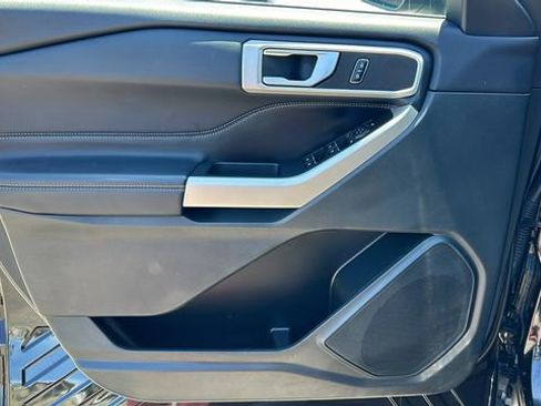 Certified 2023 Ford Explorer XLT w/ Equipment Group 202A AWD/4WD image 18