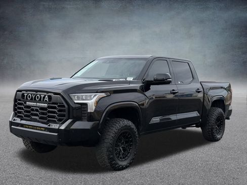 Used 2024 Toyota Tundra Platinum image 8