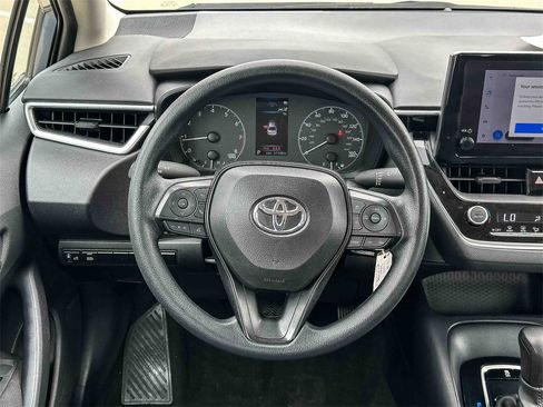 Used 2024 Toyota Corolla LE image 25
