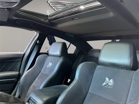 Used 2019 Dodge Charger Scat Pack w/ Plus Group image 9