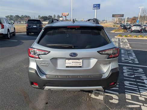 Certified 2025 Subaru Outback Limited XT w/ Popular Package #2 image 4