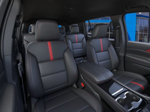 New 2026 Chevrolet Traverse RS FWD image 18