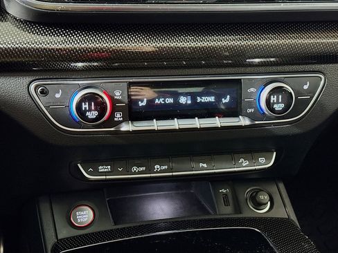 Used 2023 Audi SQ5 Premium w/ Convenience Package image 18