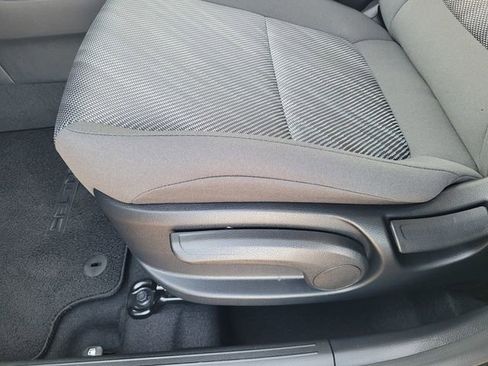 Used 2026 Kia Seltos LX FWD image 27