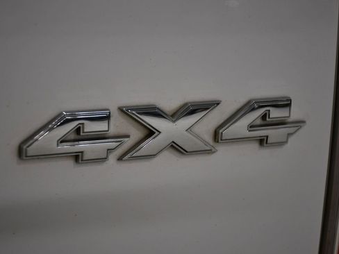 Used 2015 RAM 1500 Laramie w/ Convenience Group image 12