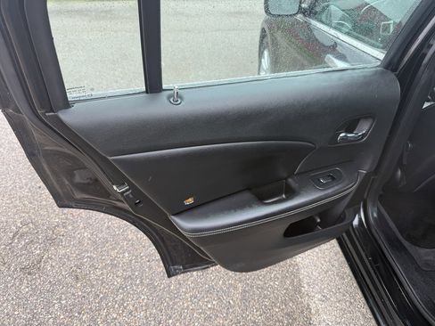 Used 2013 Chrysler 200 Limited FWD image 18
