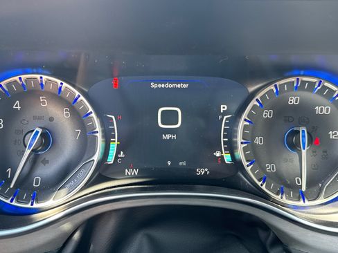 New 2026 Chrysler Pacifica Pinnacle FWD image 35
