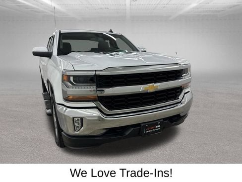 Used 2019 Chevrolet Silverado 1500 LT w/ All Star Edition AWD/4WD image 3