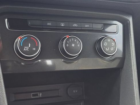 Used 2018 Volkswagen Tiguan S FWD image 31