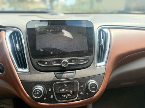 Used 2016 Chevrolet Malibu LT w/ Leather Package image 16