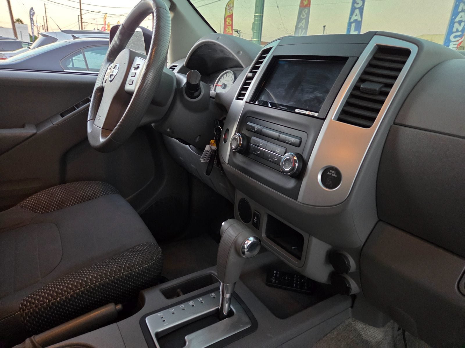 Used 2016 Nissan Frontier Desert Runner RWD image 16