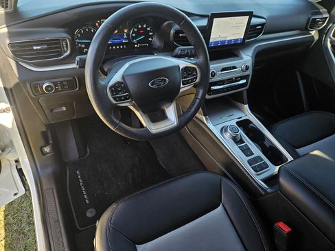 Used 2023 Ford Explorer XLT w/ Equipment Group 202A image 25