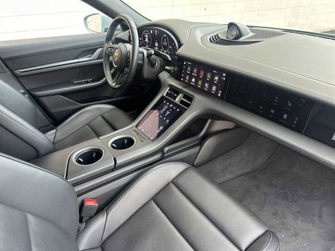 Certified 2025 Porsche Taycan 4S image 17