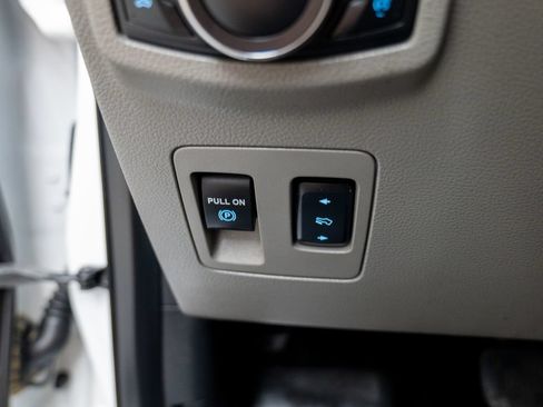Used 2018 Ford F150 Lariat w/ Equipment Group 502A Luxury AWD/4WD image 39