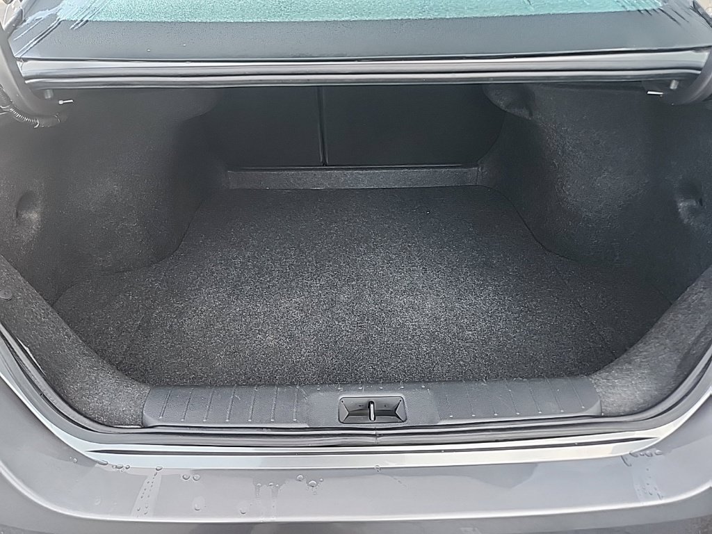 Certified 2023 Nissan Sentra SV FWD image 26