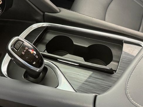 Used 2020 Buick Enclave Essence w/ Sound and Sites Package image 15