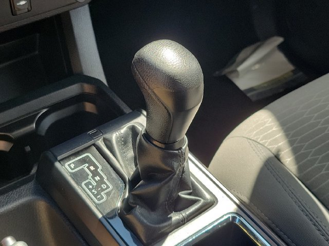 Used 2018 Toyota Tacoma SR AWD/4WD image 28
