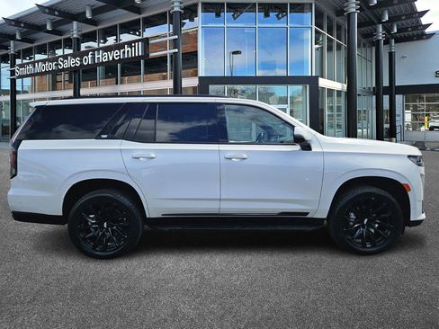 Used 2021 Cadillac Escalade Sport w/ Driver Assist Tech Package AWD/4WD image 6
