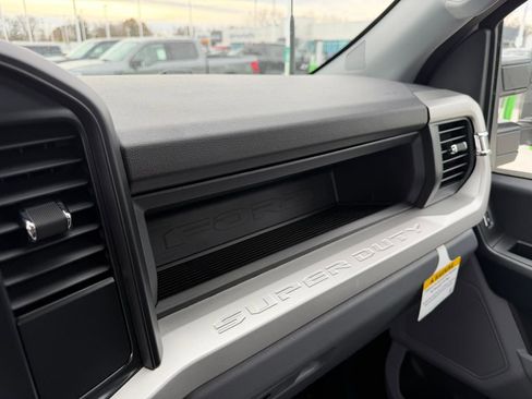 New 2024 Ford F550 4x4 Regular Cab Super Duty image 20