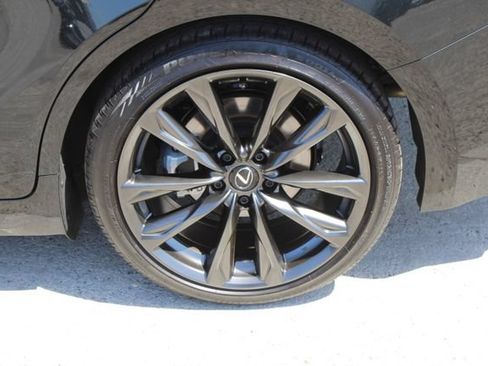 Used 2025 Lexus IS 300 F Sport RWD image 9