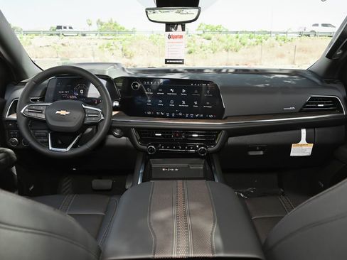 New 2026 Chevrolet Suburban High Country w/ Sun And Tow Package AWD/4WD image 21