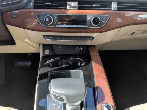 Used 2023 Audi A4 2.0T Premium w/ Convenience Package image 30