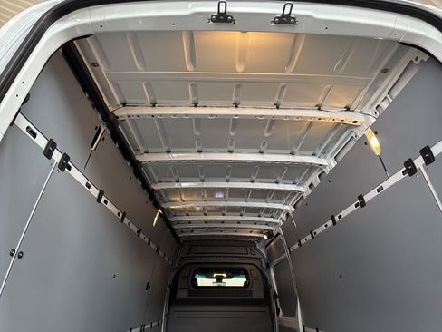 Used 2026 Mercedes-Benz Sprinter 2500 image 20