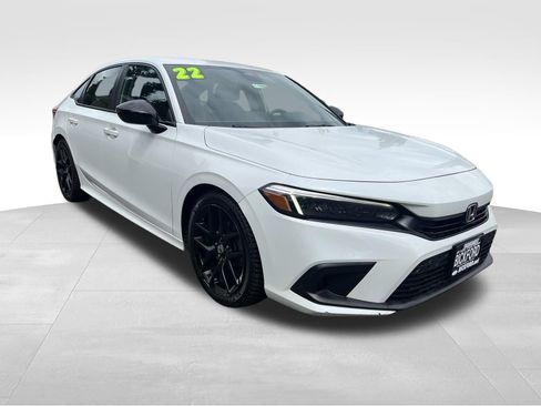 Used 2022 Honda Civic Sport image 3