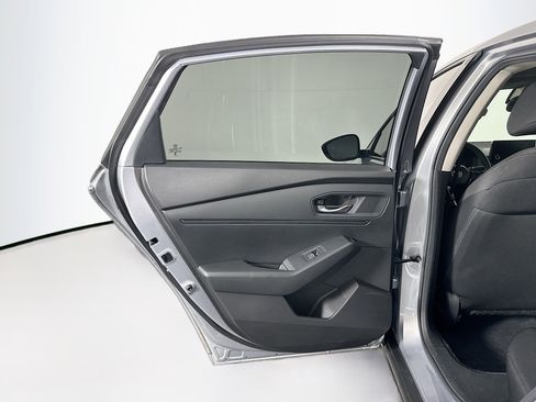 Used 2025 Honda Accord SE image 25