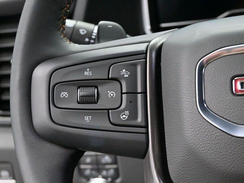 Used 2023 GMC Sierra 1500 AT4 w/ AT4 Premium Package AWD/4WD image 18