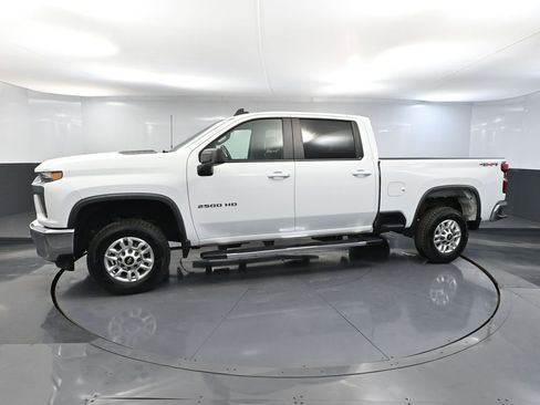 Used 2022 Chevrolet Silverado 2500 LT image 12