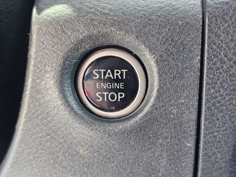 Used 2024 Nissan Frontier SV RWD image 22